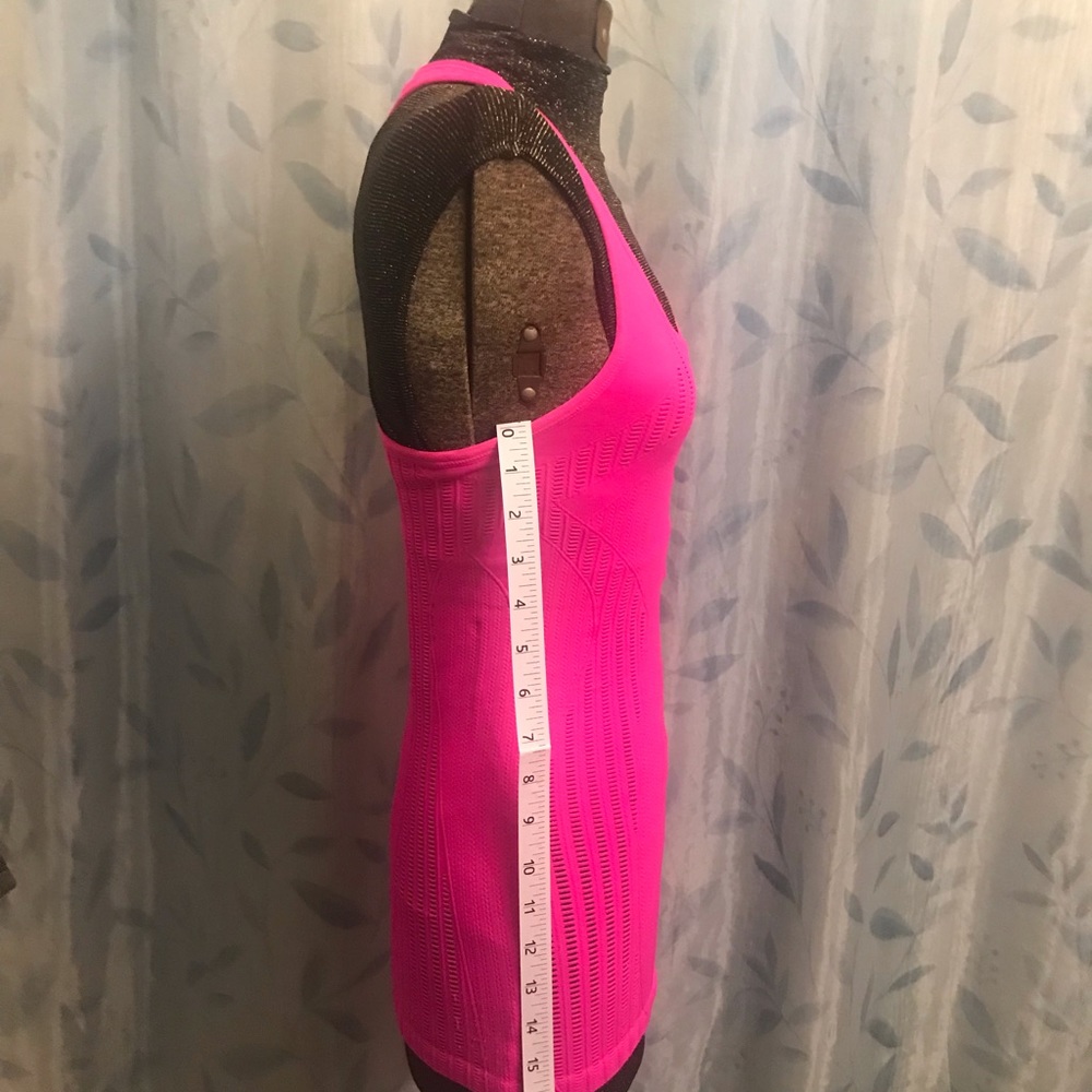 Jazzercise Athletic Top With Built-In Shelf Bra - image 8